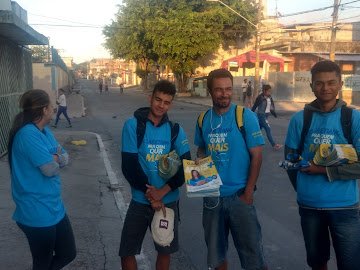 Equipe de panfletagem uniformizada Sao Paulo